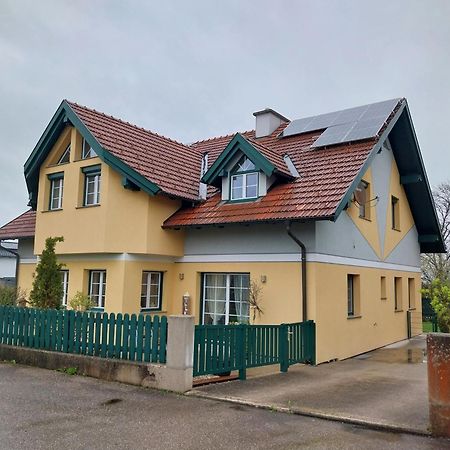 Vronis-Apartment Stephanshart Exteriör bild